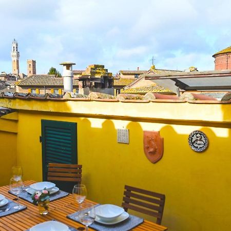 شقة Un Terrazzo Sulla Magia سيينا المظهر الخارجي الصورة